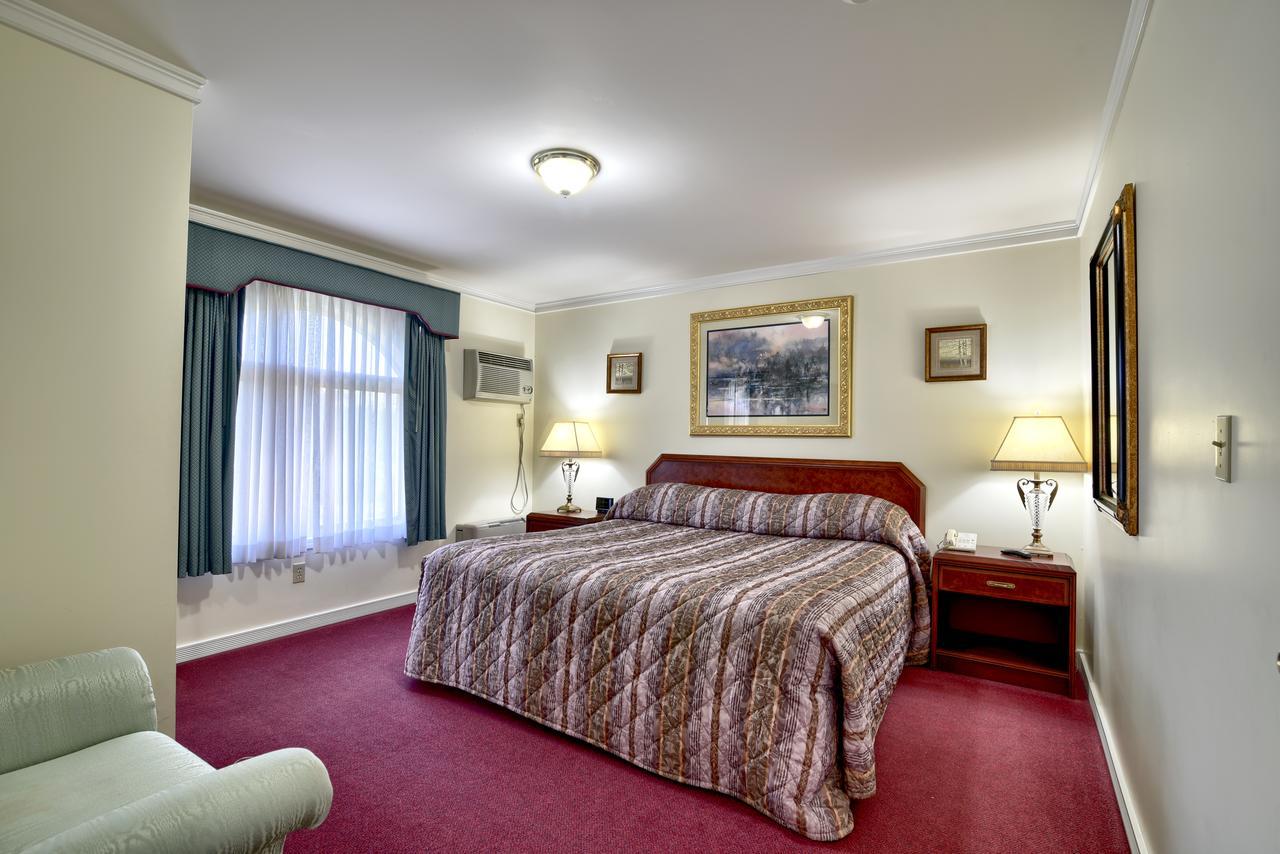 Roosevelt Inn & Suites Saratoga Springs Ballston Spa Экстерьер фото